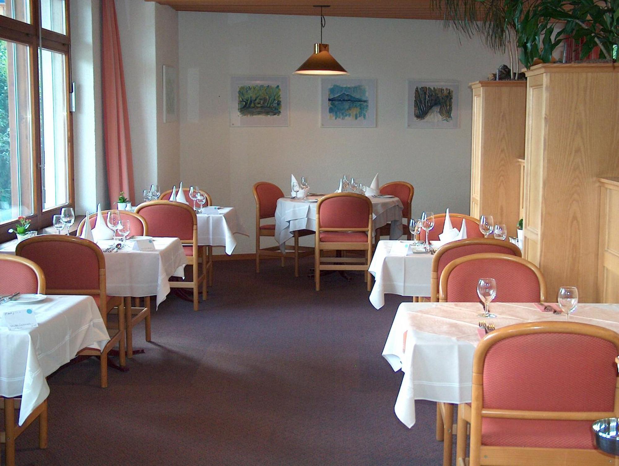 Hotel Aeschipark Aeschi Bei Spiez Exterior photo