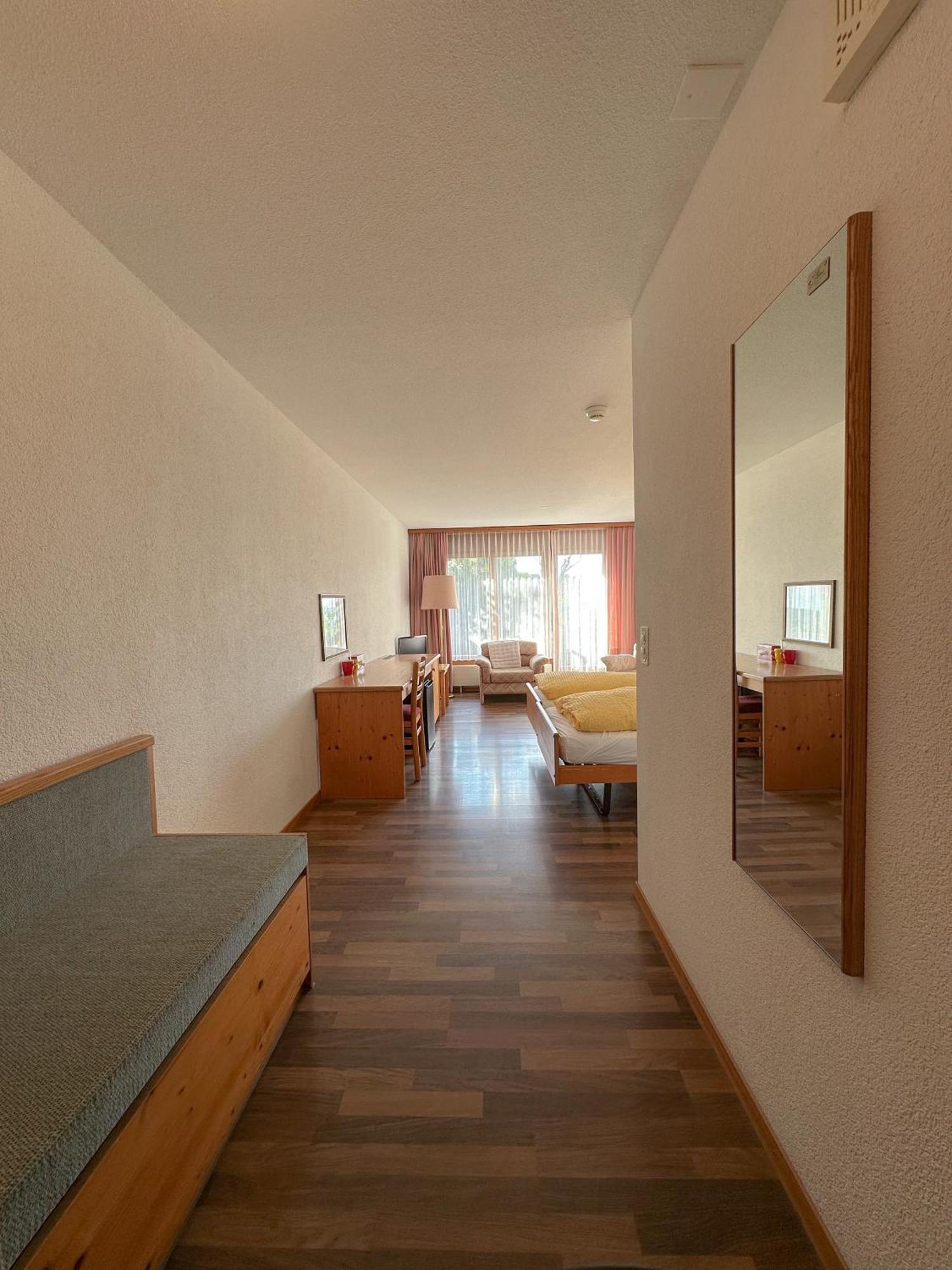 Hotel Aeschipark Aeschi Bei Spiez Exterior photo